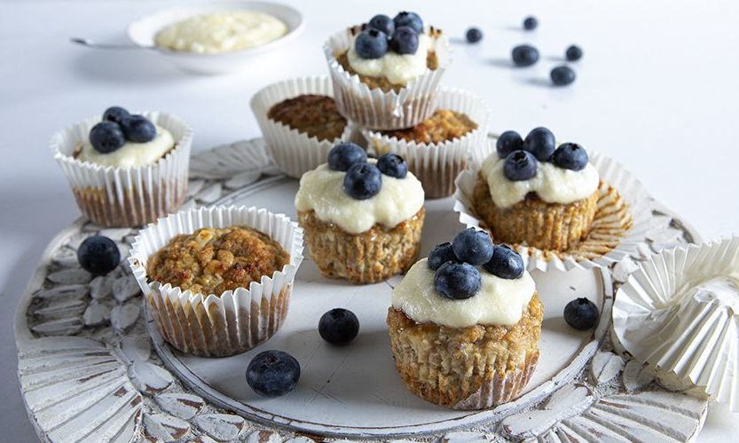 Υγιεινά muffins με πέντε υλικά από τον Άκη Πετρετζίκη