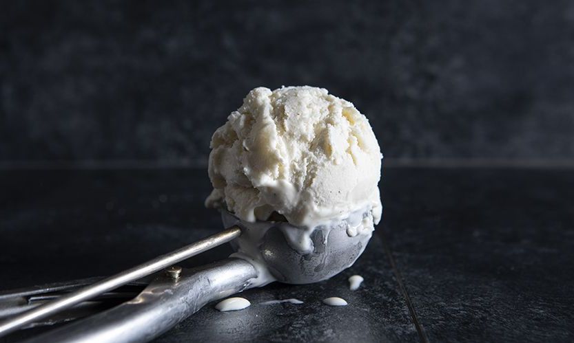 Παγωτό με τυρί κρέμα από τον Άκη Πετρετζίκη