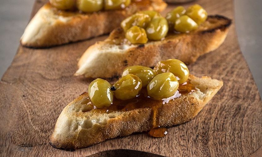 Παραδοσιακό γλυκό του κουταλιού σταφύλι