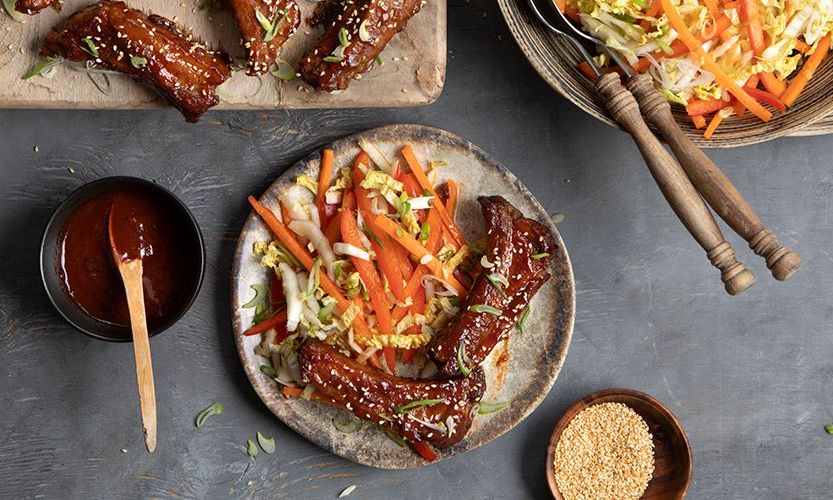Sticky ribs με γλυκιά σάλτσα