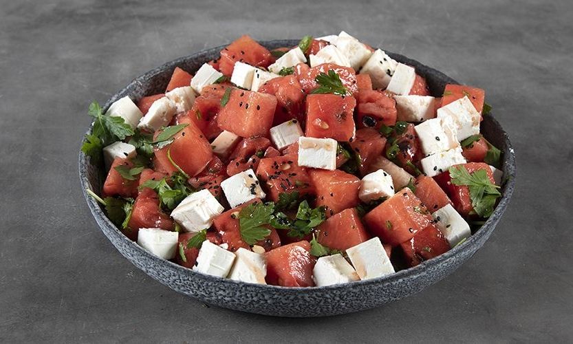 Σαλάτα με καρπούζι και φέτα - Η πιο καλοκαιρινή σαλάτα