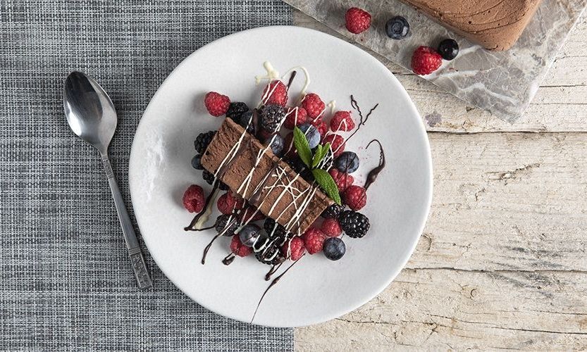 Semifreddo σοκολάτας: Ένα εύκολο ιταλικό παγωτό που δεν μπορείς να αντισταθείς