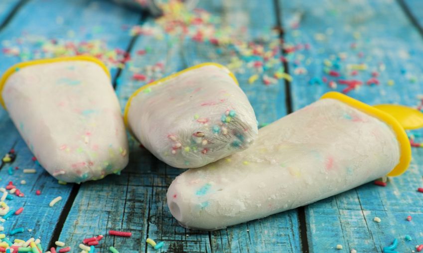 Συνταγή για γρανίτες με γιαούρτι και πολύχρωμη τρούφα για τα παιδιά