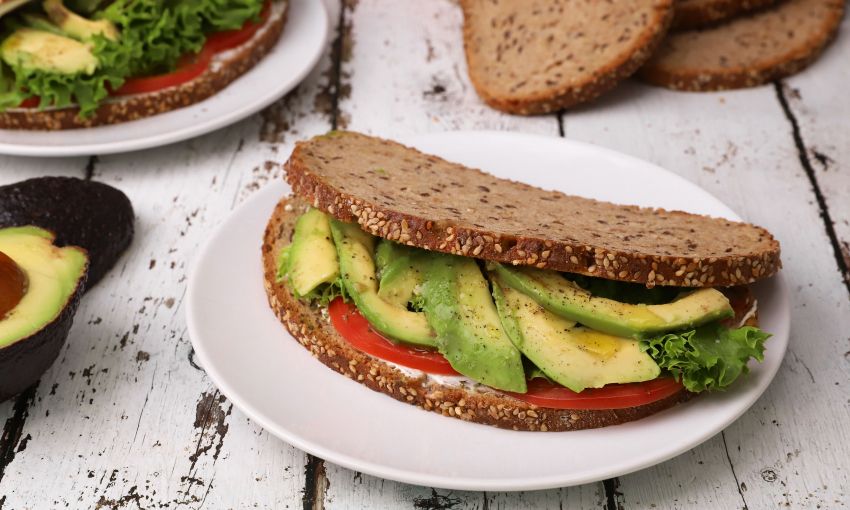 Sandwich με αβοκάντο - Νόστιμο και ελαφρύ