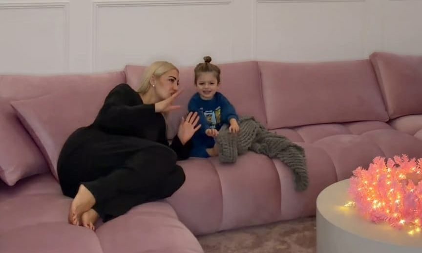 Η Ιωάννα Τούνη αποθεώνει τη μητρότητα - «Ο Πάρης είναι το μεγαλύτερό μου κατόρθωμα»