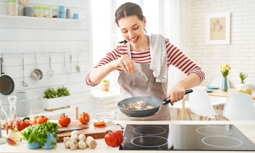 Γεύση που αγαπάς, διατροφή που χρειάζεσαι: Με Μπεσαμέλ ΓΙΩΤΗΣ και Πουρέ Πατάτας ΓΙΩΤΗΣ όλα γίνονται