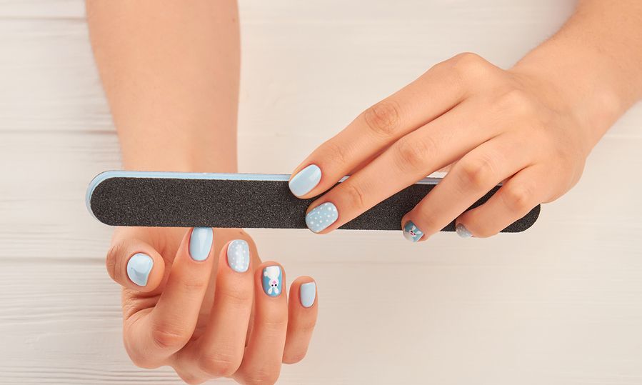 Πώς να δώσετε στα νύχια σας το σωστό σχήμα