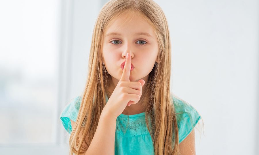 «Το παιδί μου μιλάει μόνο του - Είναι φυσιολογικό;»