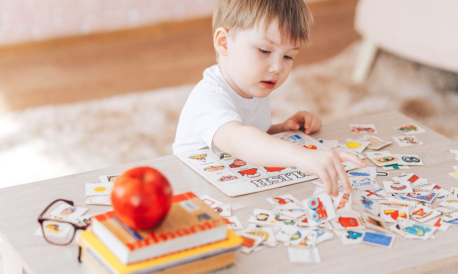 Διασκεδαστικά τεστ αγγλικών για να κάνετε με τα μικρά παιδιά στο σπίτι (vids)