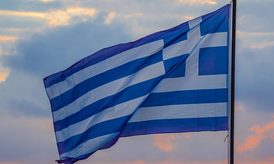 Η ΒΙΑΝΕΞ σήκωσε τη γαλανόλευκη σε κάθε μπαλκόνι!