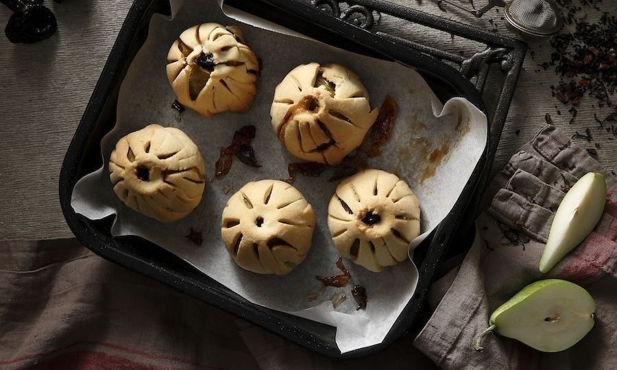 Ψητά αχλάδια σε ατομικές πίτες  - Πώς θα τα φτιάξετε