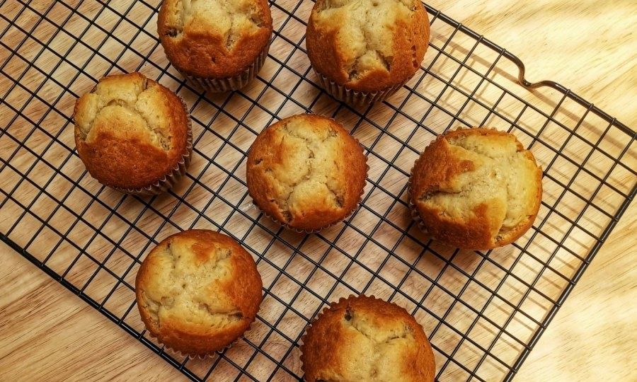 Muffins με Φαρίνα Ολικής Άλεσης ΓΙΩΤΗΣ και ελιές: Το νέο vegan snack για τη Μεγάλη Εβδομάδα