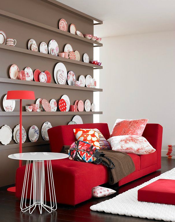 -------------------------------------decoration in red 3 3