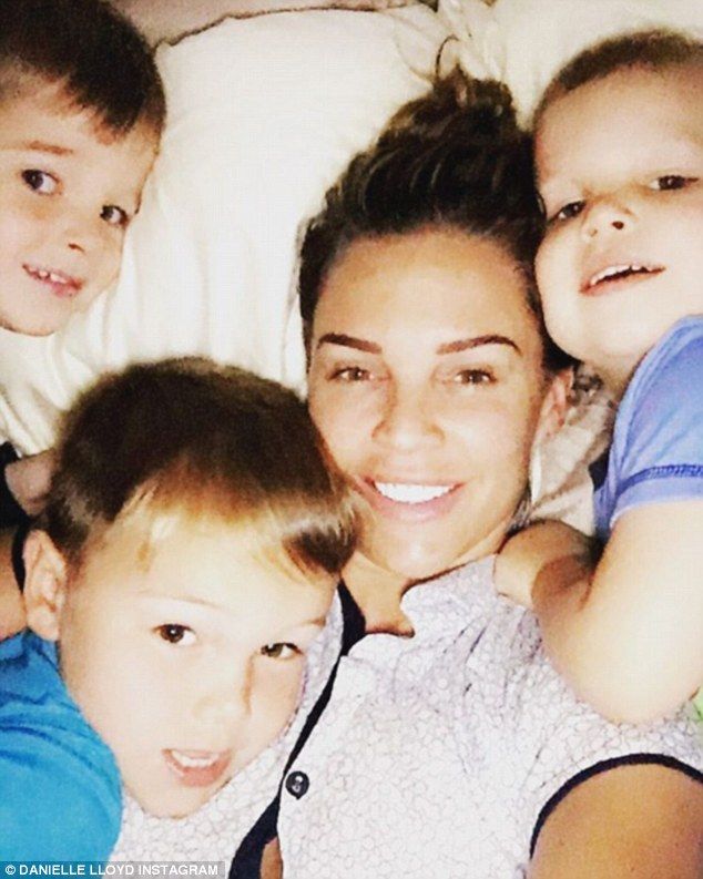 3696888400000578 3707835 Room for another Danielle already has her hands full with three m 60 1469490284334