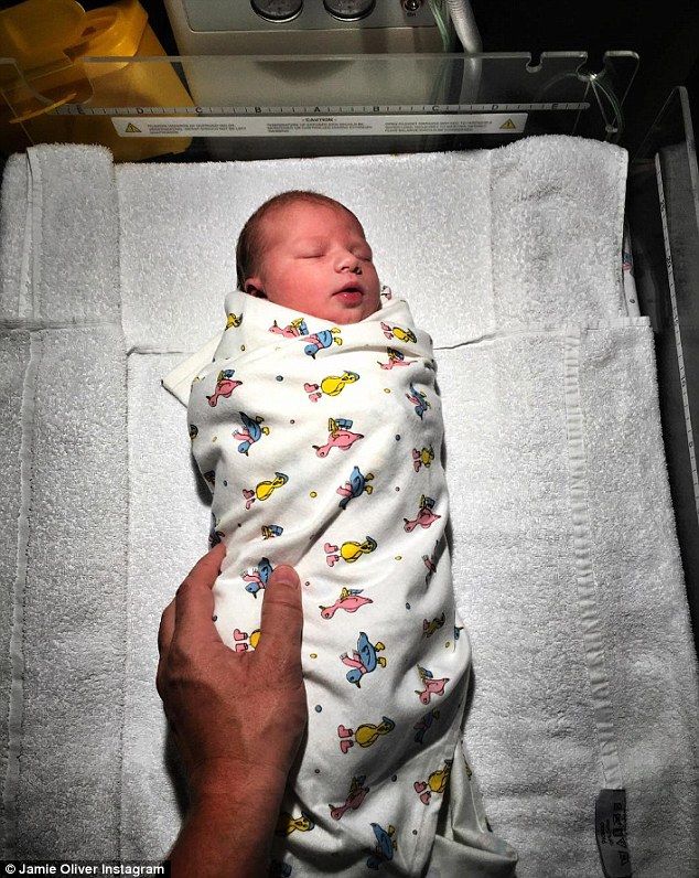 36FE37AB00000578 3728840 image a 1 1470628323805 1