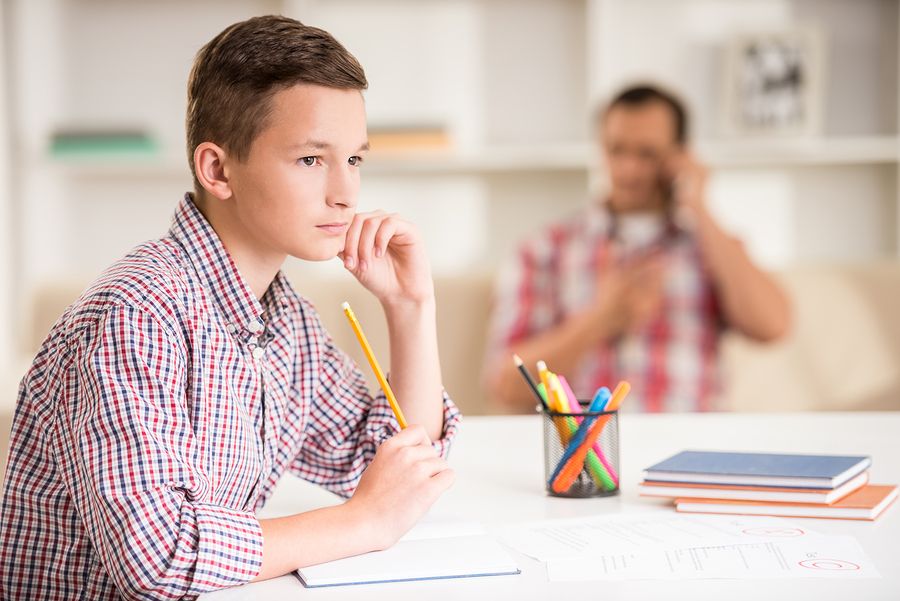 giati ponaei ena agori sta gennitika organa 2