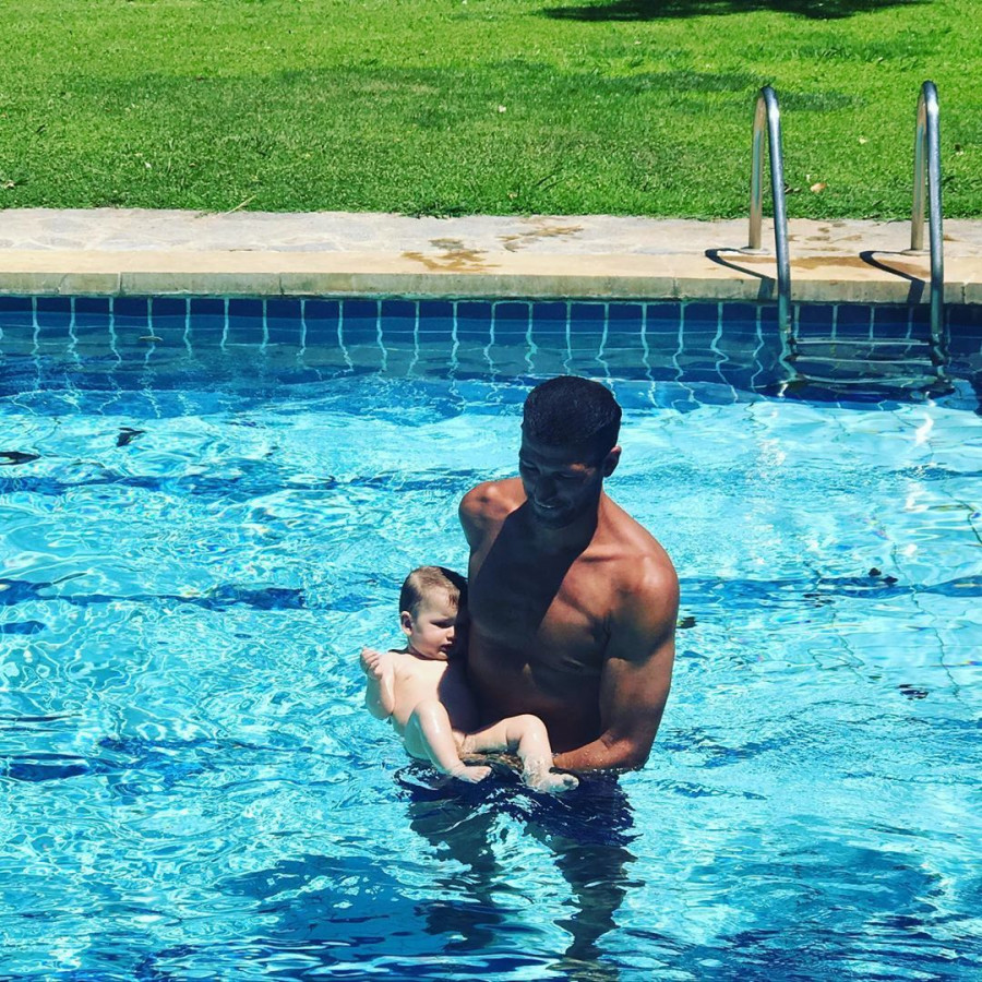 manos pantazis kores 6