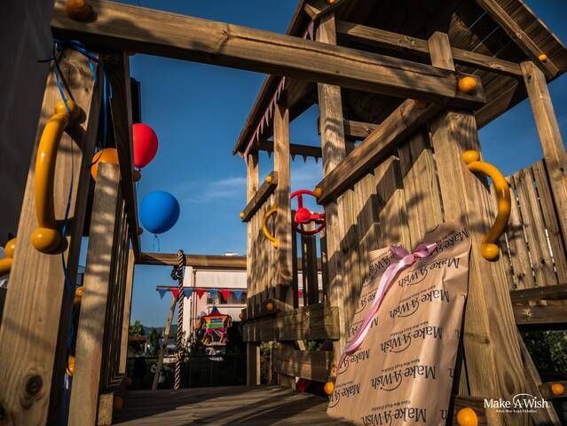 Make A Wish 2 Εύχομαι να αποκτήσω ένα δεντρόσπιτο Βασίλη 4 λευχαιμία