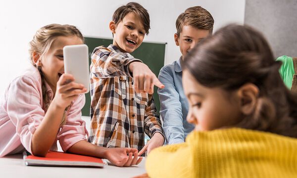 koroidevoyn to paidi sto sxoleio4