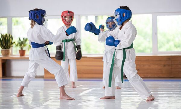 paidi den aresoun ta sports