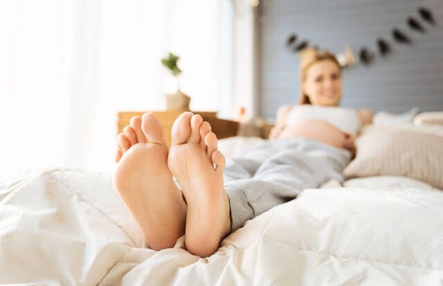 fagoura sta podia stin egkymosyni 1