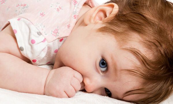 paronixia se vrefi kai paidia