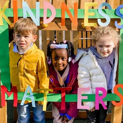 verita school idiotiko sxoleio glifada 1