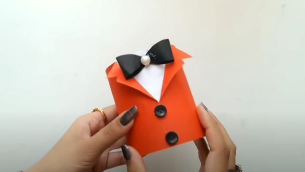 dora gia giorti tou patera kataskeyes