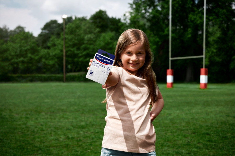 Hansaplast_Sensitive-(1).jpg