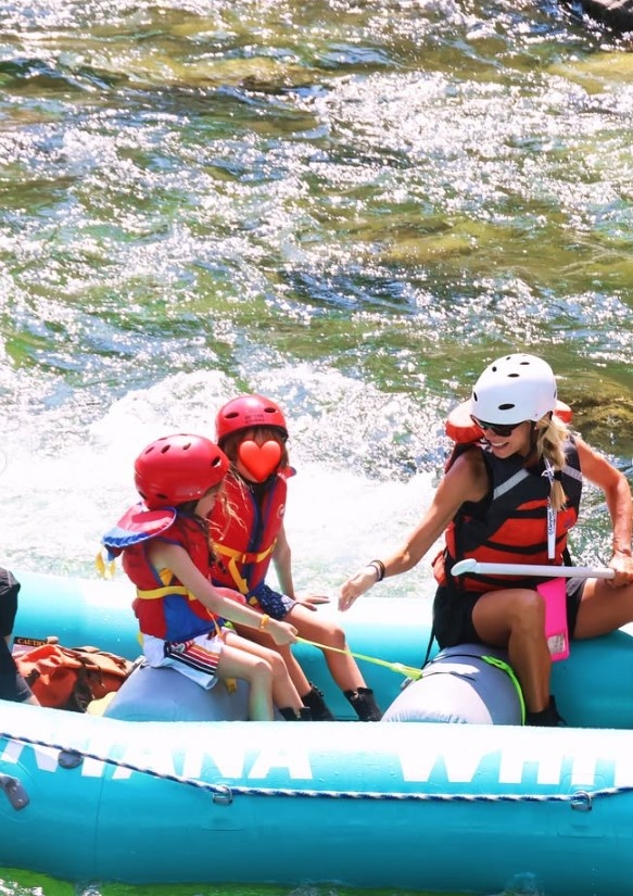 1755759657128-616513286-doukissa-nomikou-rafting.jpg