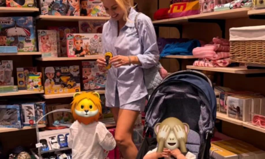 Η Κωνσταντίνα Σπυροπούλου σε summer mode – Και οι μικροί της γιοι δεν πάνε πίσω