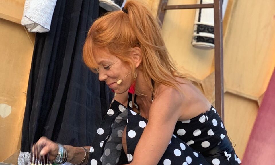 Μ. Αλικάκη: Ακόμη μια λαχταριστή συνταγή από τα χεράκια της - Κοτόπουλο με κρασί & μουστάρδα (pics)