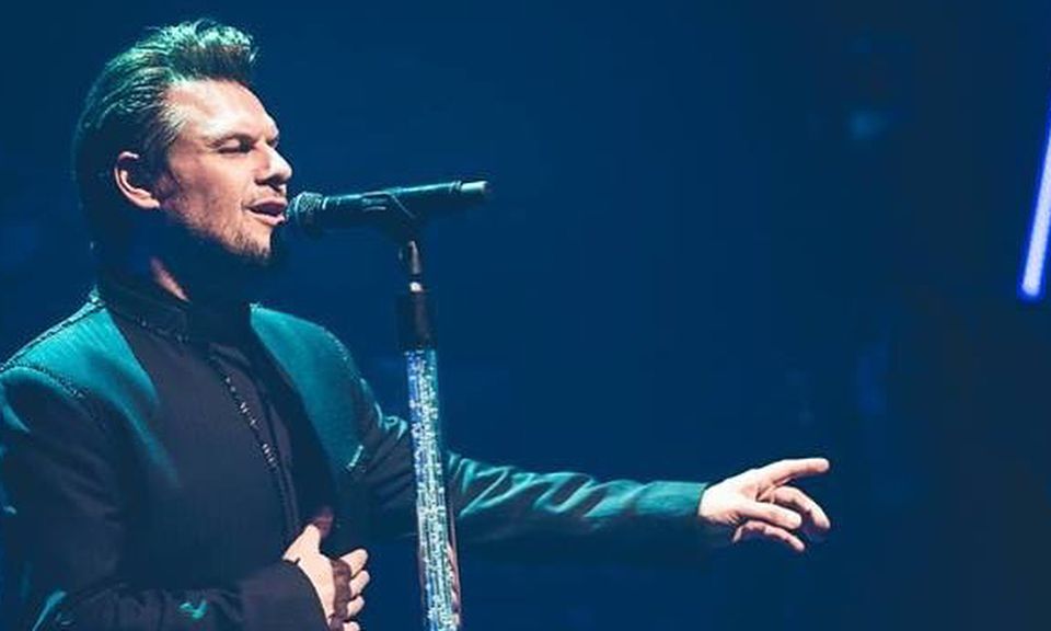 Πάνος Κιάμος: Ο μπαμπάς του παίζει στο νέο του video clip (vid)