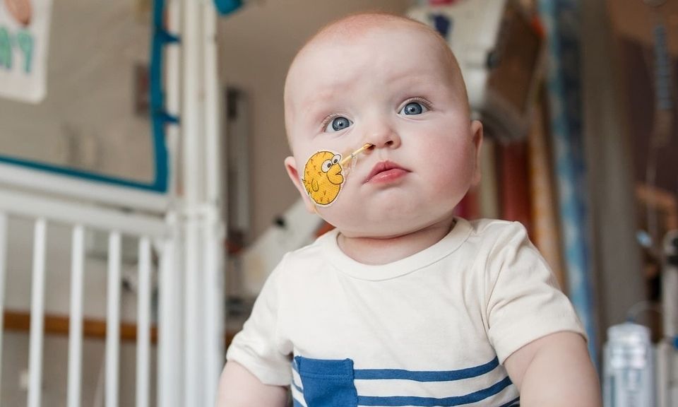 Ένα θαύμα της επιστήμης: Το μωρό που έλαβε εξατομικευμένη γονιδιακή θεραπεία, πήρε εξιτήριο