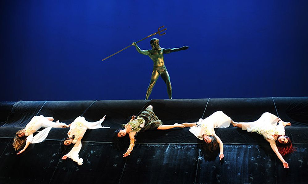 Θησέας και Αριάδνη στο νησί των Ταύρων, από το Θέατρο Κολοσσαίον!